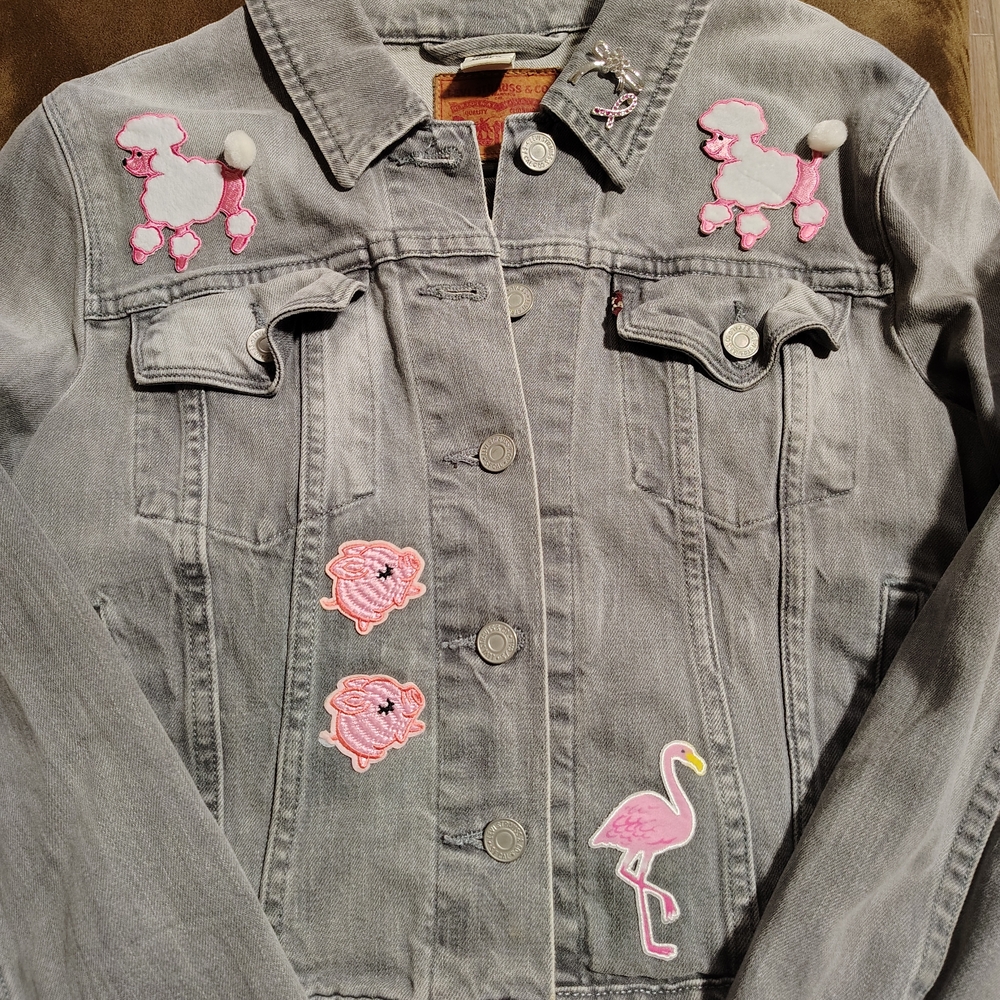 Levi's Gray Denim Women's Jacket with Cute Patches Size Large